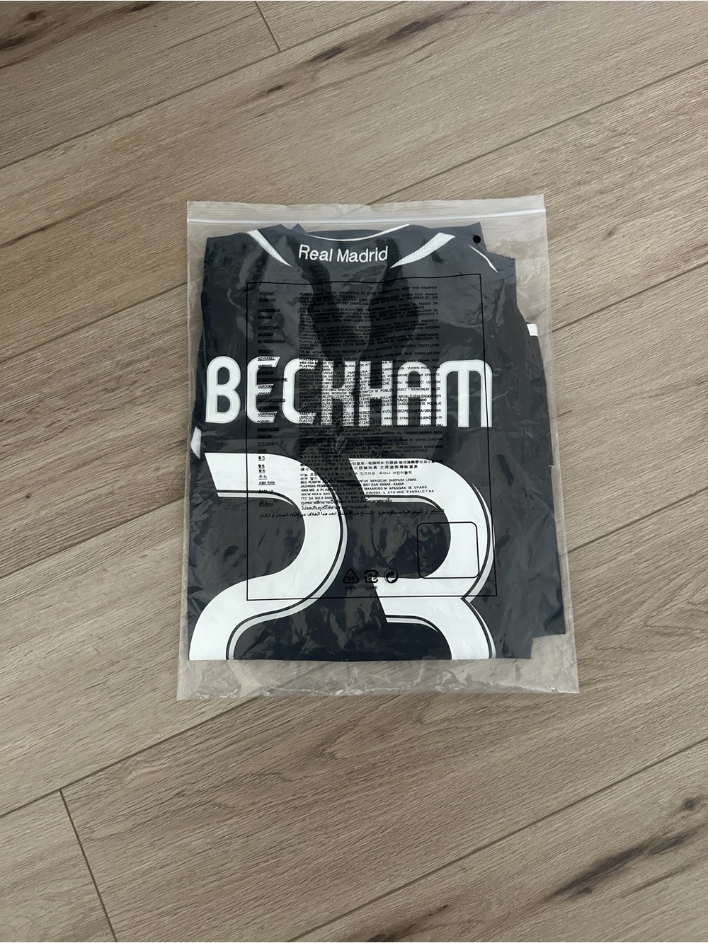 Real Madrid Beckham 2006/07 Black Long Sleeve Jersey Men - Picture 5 of 6